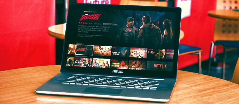 Cómo ver Netflix sin Internet y Smart TV