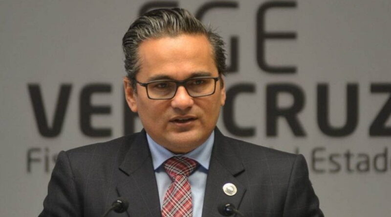 Jorge Winckler, fiscal de Veracruz, se enfrenta a juicio político