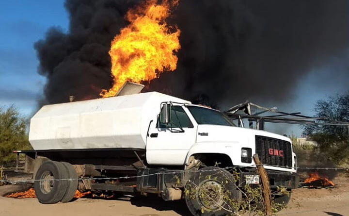 Se incendia bodega clandestina de gasolina en Sonora