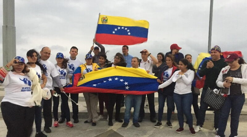Venezolanos se manifiestan en Veracruz en apoyo a Juan Guaidó