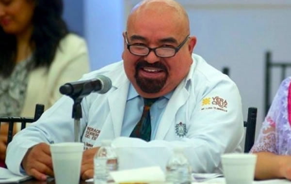 Roberto Ramos Alor, reconoce falta del servicio de hemodiálisis a pacientes pero dice "no pasa nada"