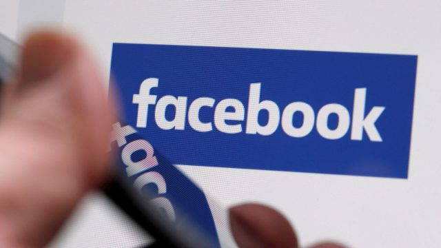 Facebook está probando el modo oscuro: echa un vistazo a su nuevo ‘look’