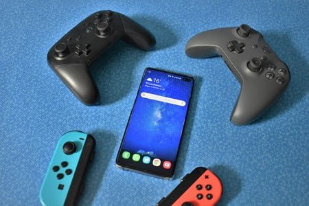 Cómo conectar controles de PS4, Xbox One y Switch a iOS y Android en México